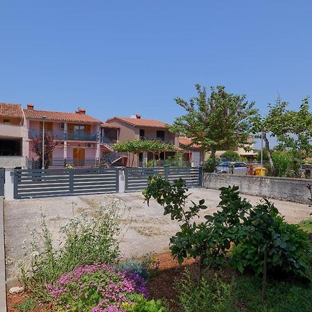 Apartman Mishel 2 Фажана Экстерьер фото
