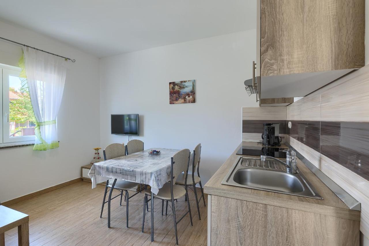 Apartman Mishel 2 Фажана Экстерьер фото
