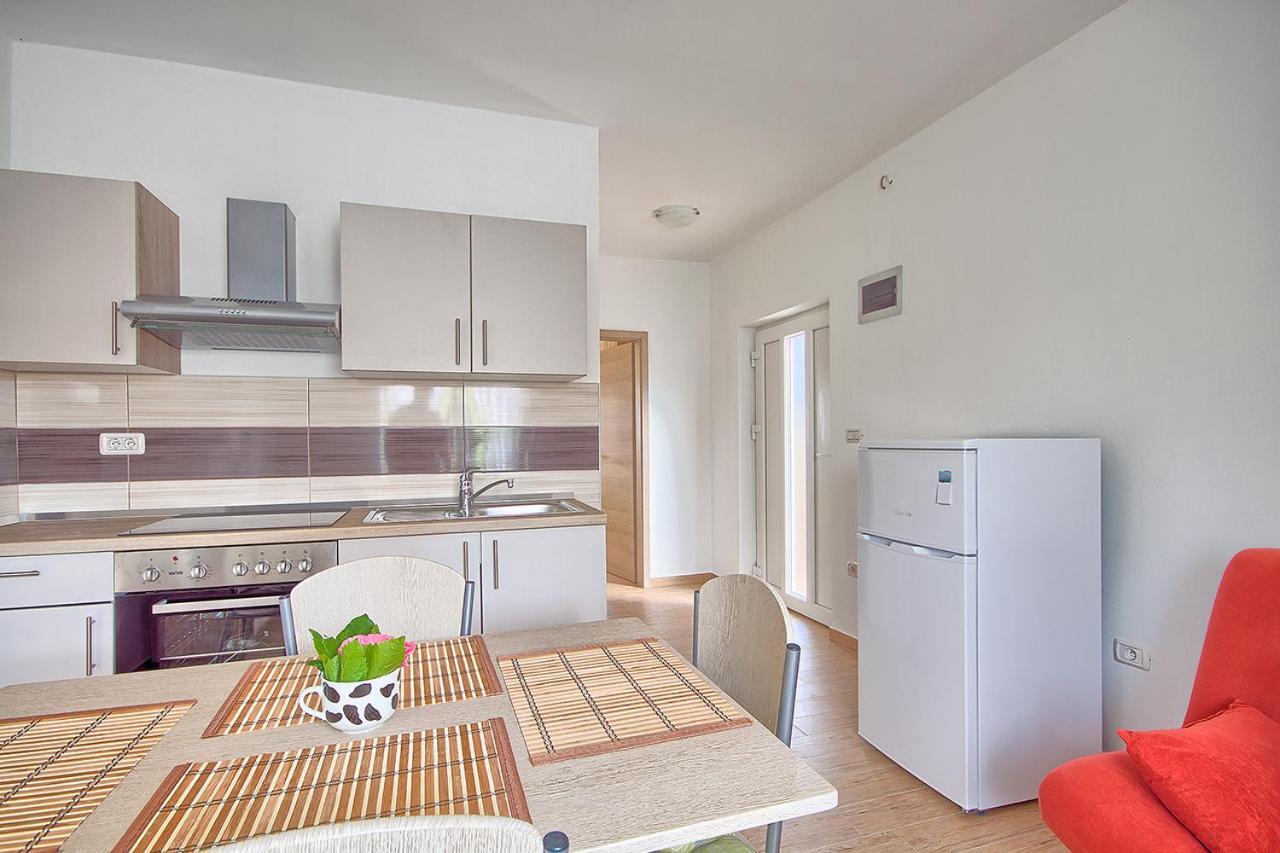 Apartman Mishel 2 Фажана Экстерьер фото